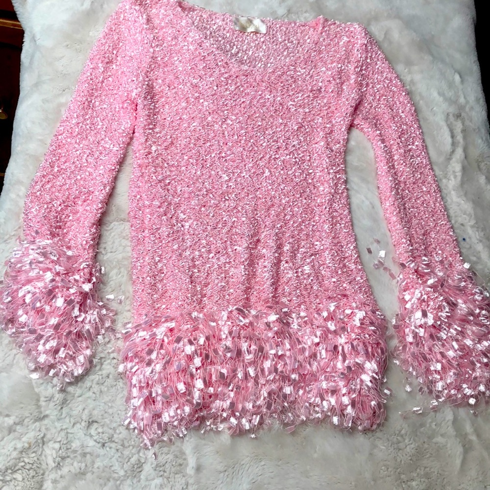 Beautiful supper baby pink long sleeve, round neck in small